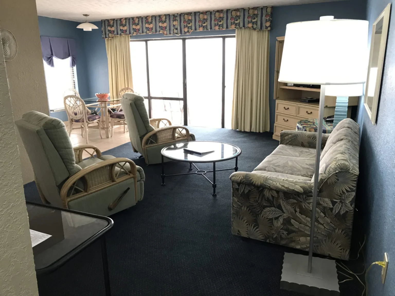 One Bedroom Suite Living