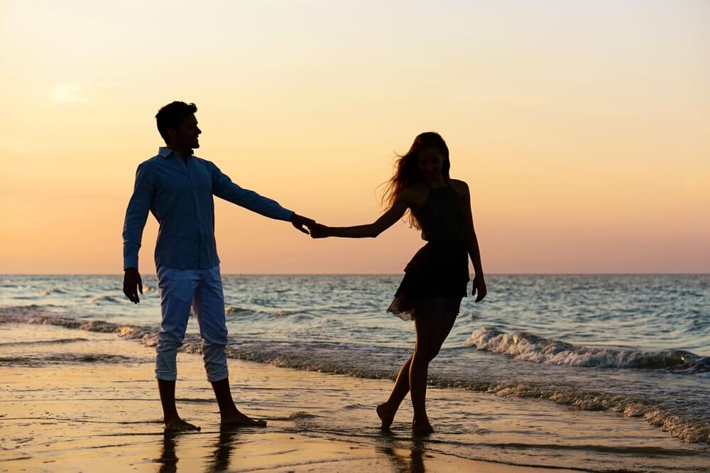 Unique Date Night Ideas Near Shoreline Island Resort